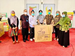 Pemkab Sigi Terima Bantuan Kursi Roda Dari PT.Taspen (Persero)