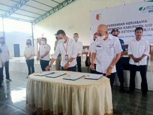 Beri Perlindungan Tenaga Honorer, Pemkab Sigi Teken MoU Dengan BPJS Ketenagakerjaan