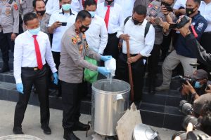 Polda Sulteng Kembali Musnahkan 8,4 Kg Sabu