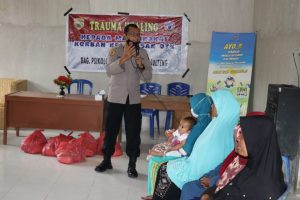 TNI/Polri Datangi Keluarga Korban Lakukan Trauma Haeling Dan Serahkan Bantuan