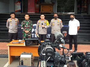 Pengikut MRS Todongkan Senpi Dan Sajam Ke Anggota Polri