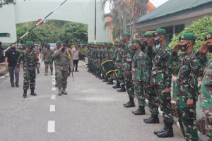 Bersama Danrem, Kapolda Sulteng Sampaikan Arahan Pada Raider TNI-AD Pemburu Ali Kalora CS