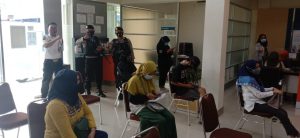 Cegah Kriminalitas Di Obyek Vital, Sat Sabhara Polres Sigi Rutin Lakukan Pengamanan Di Bank