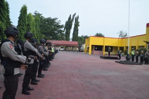 Apel Kesiapan Pengamanan Imlek Digelar Di Halaman Mapolres Palu