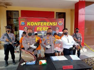 5 Pelaku Judi Sabung Ayam Di Desa Kalukutinggu Ditetapkan Sebagai Tersangka