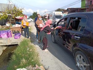 Ngata Sulteng Group Dan Celebes Mandiri Group Bagikan 500 Dos Makanan Takjil
