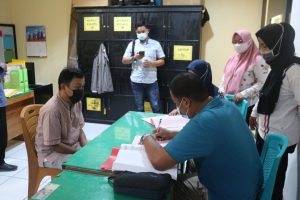 Penyidik Kejati Sulteng Limpahkan Tersangka dan Barang Bukti Perkara Tipikor Jembatan Torate