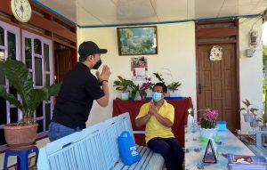 Peduli Warga Isoman, Politisi Muda Partai Demokrat Ikra Ibrahim Bagikan Paket Sehat