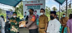 Disaksikan Bupati, Polres Morut Gelar Vaksinasi Merdeka Serentak Pesantren dan Rumah Ibadah