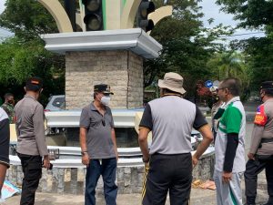 Forkopimda Parimo Gelar Bakti Sosial