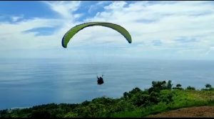 Atlet Peserta Kejuaraan Paralayang KTM Celebes Friendly Open Gubernur Cup 1 Mulai Uji Coba Take Off