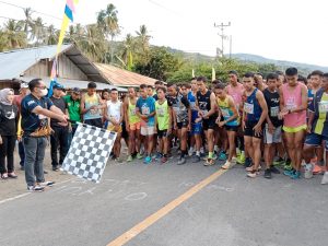 Ketum KONI Sulteng Lepas Secara Resmi Peserta Lomba Lari 10K di Tinombo