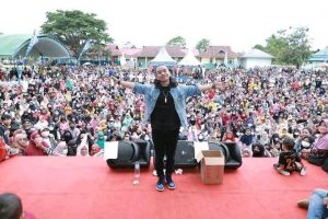 Ribuan Penonton Saksikan Konser Amal Zinidin Zidan di Parigi