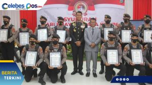 Kapolda Sulteng Berikan Penghargaan 24 Personilnya
