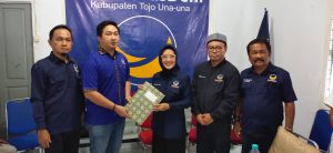 Nilam Sari Lawira Terima Formulir Pendaftaran Bacaleg Boni dan Admin Lasimpala