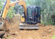 Memudahkan Akses Para Petani, Kades Pantolobete Bangun Jalan Usaha Tani