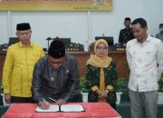Paripurna DPRD Sigi, Dua Ranperda Disetujui, Dua Ditunda