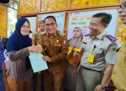 Wabup Sigi Serahkan Sertifikat Huntap Pada Warga Poi, Silbalaya Selatan dan Sibalaya Utara