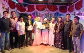 Anggota DPRD SIGI Fadlin Resmi Tutup Lomba Karaoke Dangdut, Apresiasi Semangat dan Kreativitas Masyarakat