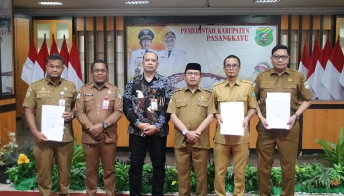 Bupati Pasangkayu Resmi Buka Penandatanganan Perjanjian Kerja Sama Fasilitas Kartu Kredit Indonesia